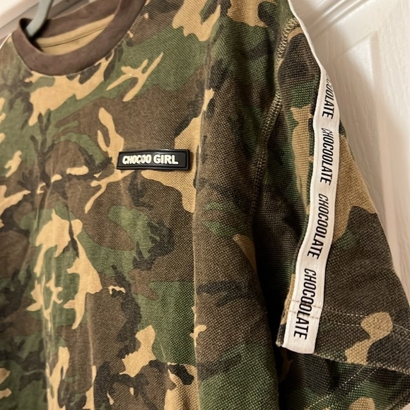Chocolate camo shirt - women’s XS - Chocoo Girl - Picture 2 of 5